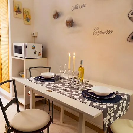 La Casa Di Elisa Apartman *